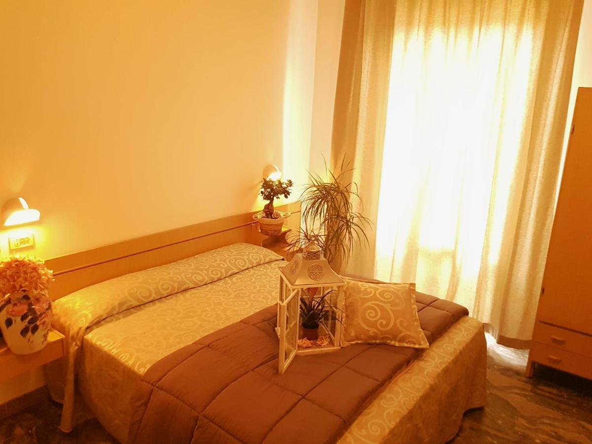 Hotel Romantica Rimini Exterior photo