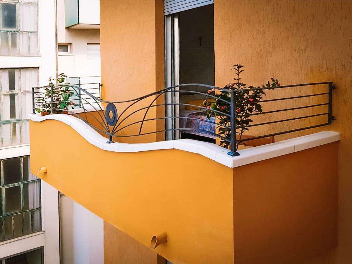 Hotel Romantica Rimini Exterior photo